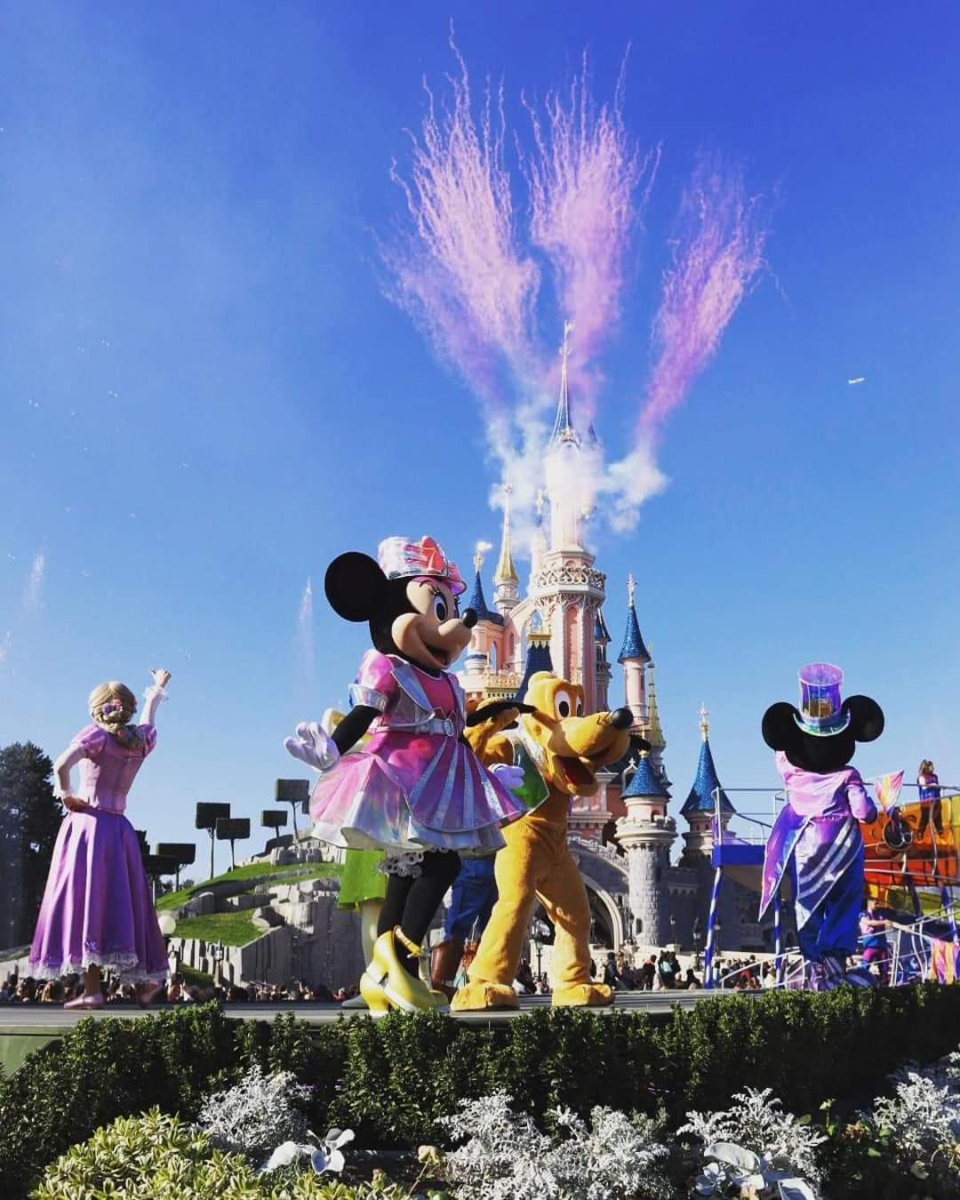 Hello Disneyland Paris Bussy-Saint-Georges Exterior foto
